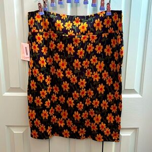 NWT 3XL Lularoe Cassie Skirt